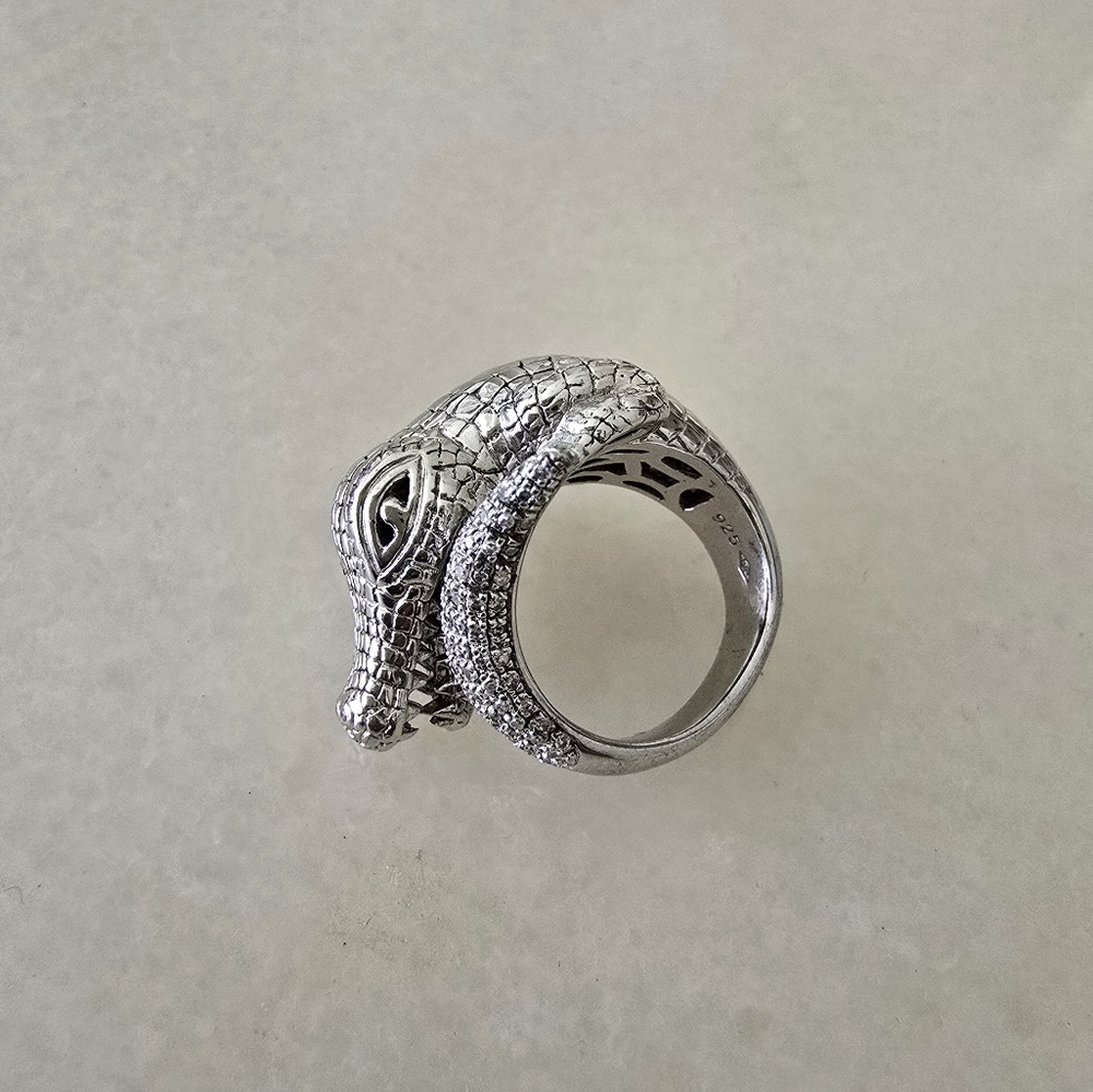 Sterling Silver Crocodile Ring With Damond Tail